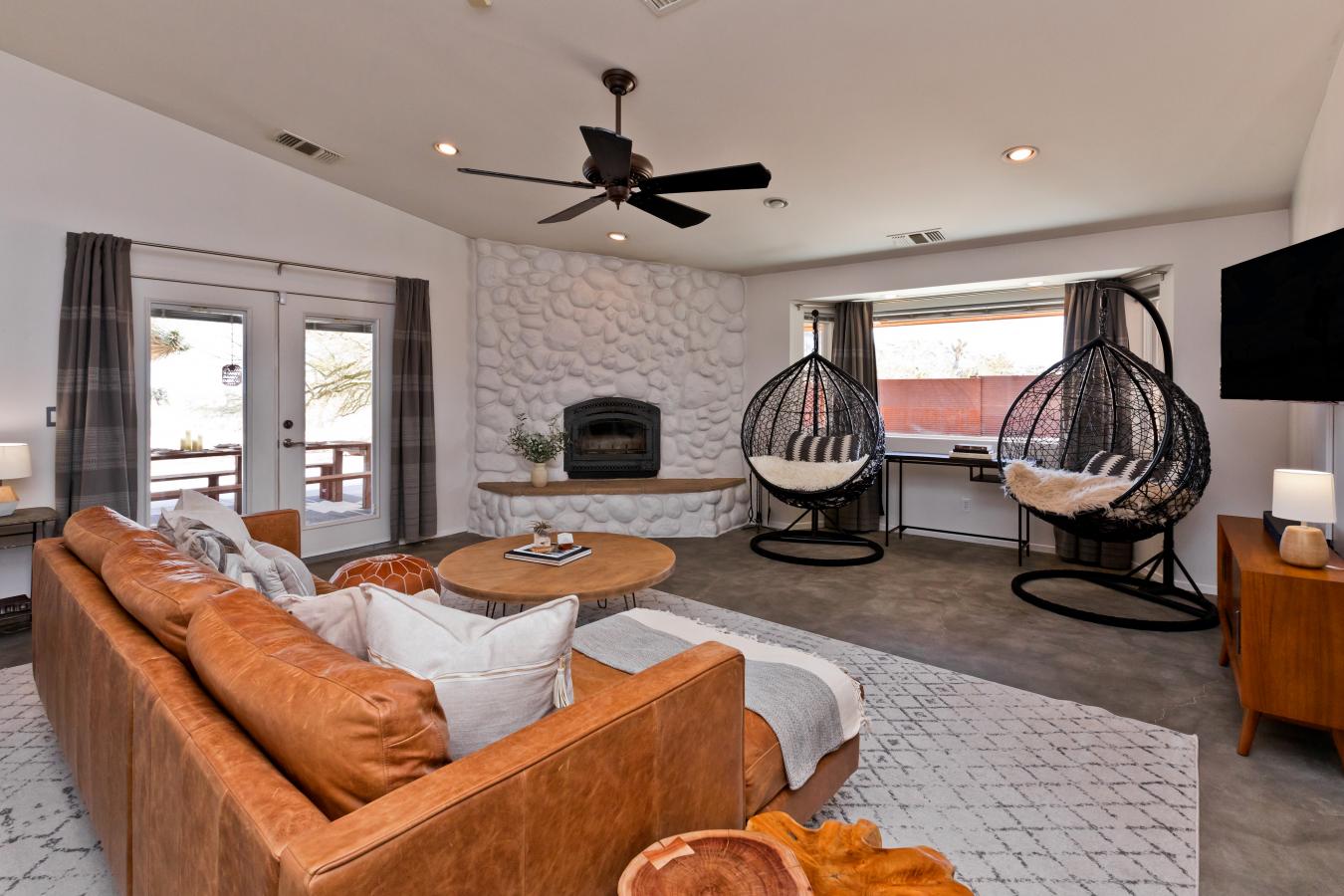 Joshua Tree, San Bernardino, 92252, United States, 5 Bedrooms Bedrooms, ,3 BathroomsBathrooms,Residential,For Sale,2001591