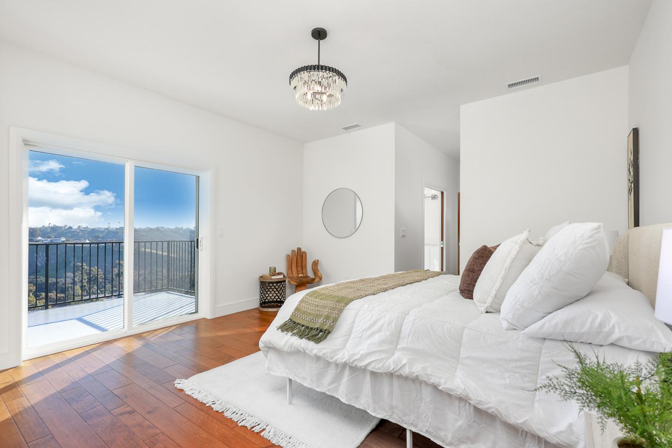 La Jolla, California, 92037, United States, 6 Bedrooms Bedrooms, ,6 BathroomsBathrooms,Residential,For Sale,2001589