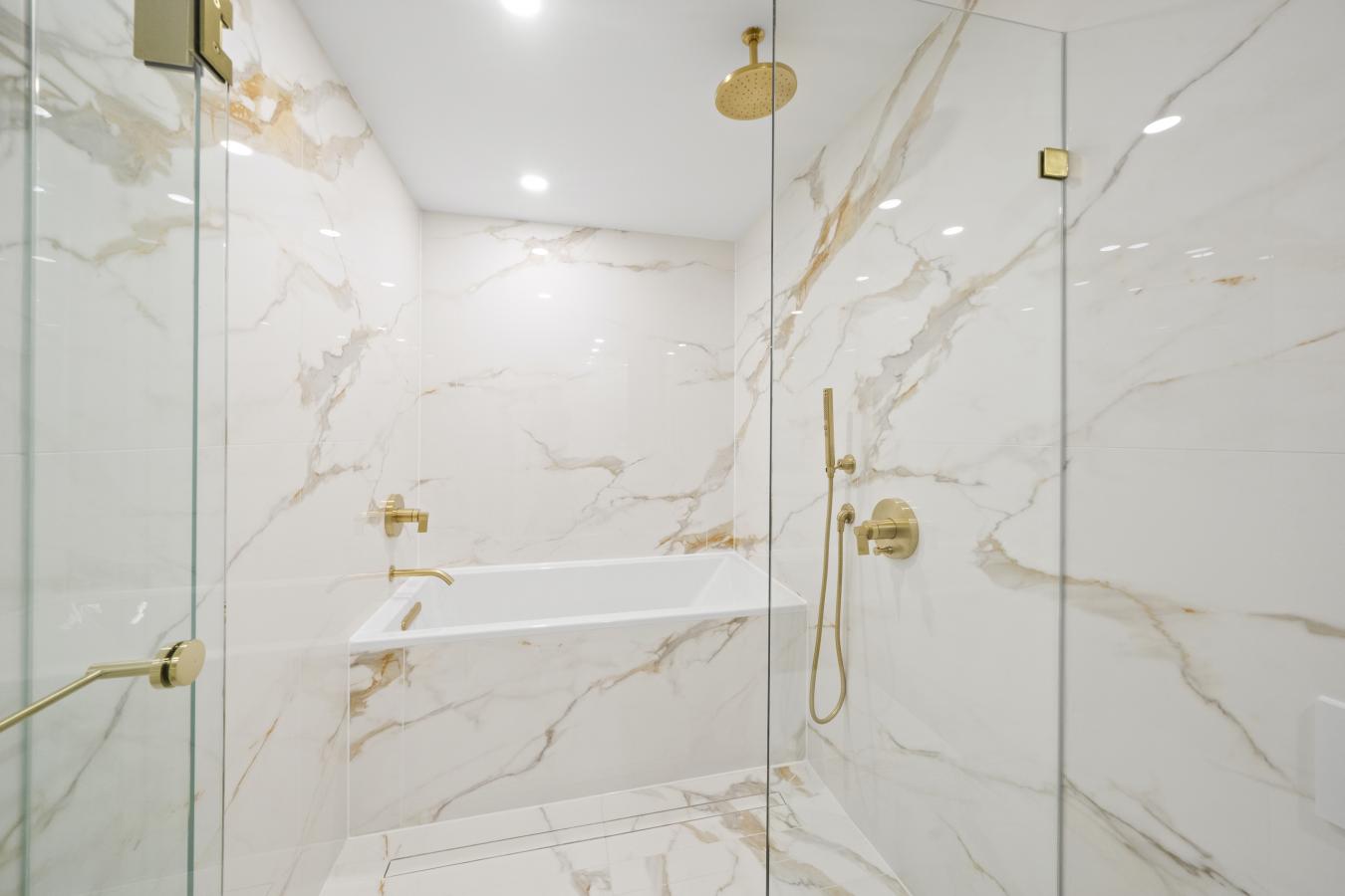 VANCOUVER, CANADA, V6E 0E5, Canada, 2 Bedrooms Bedrooms, ,Residential,For Sale,2001588