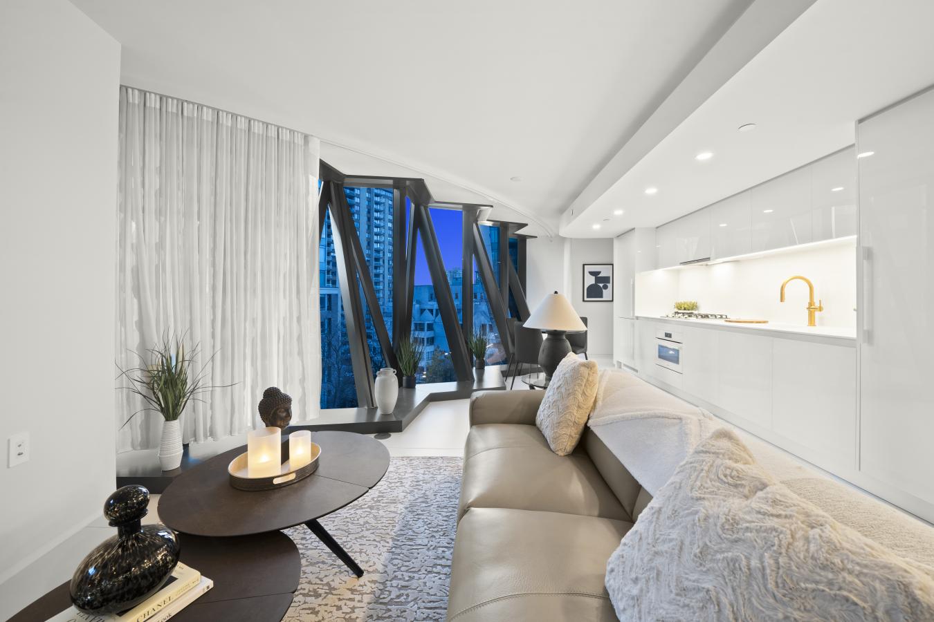 VANCOUVER, CANADA, V6E 0E5, Canada, 2 Bedrooms Bedrooms, ,Residential,For Sale,2001588