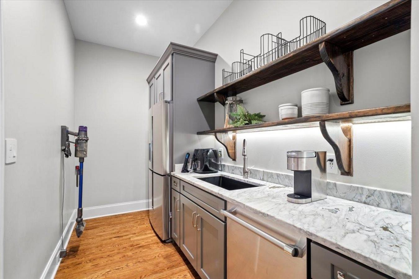 Germantown, Shelby, 38139, United States, 5 Bedrooms Bedrooms, ,5 BathroomsBathrooms,Residential,For Sale,2001583