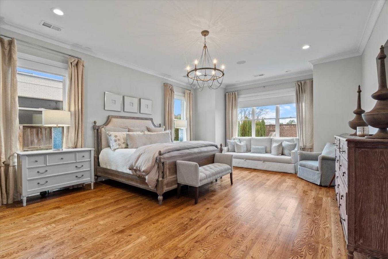 Germantown, Shelby, 38139, United States, 5 Bedrooms Bedrooms, ,5 BathroomsBathrooms,Residential,For Sale,2001583