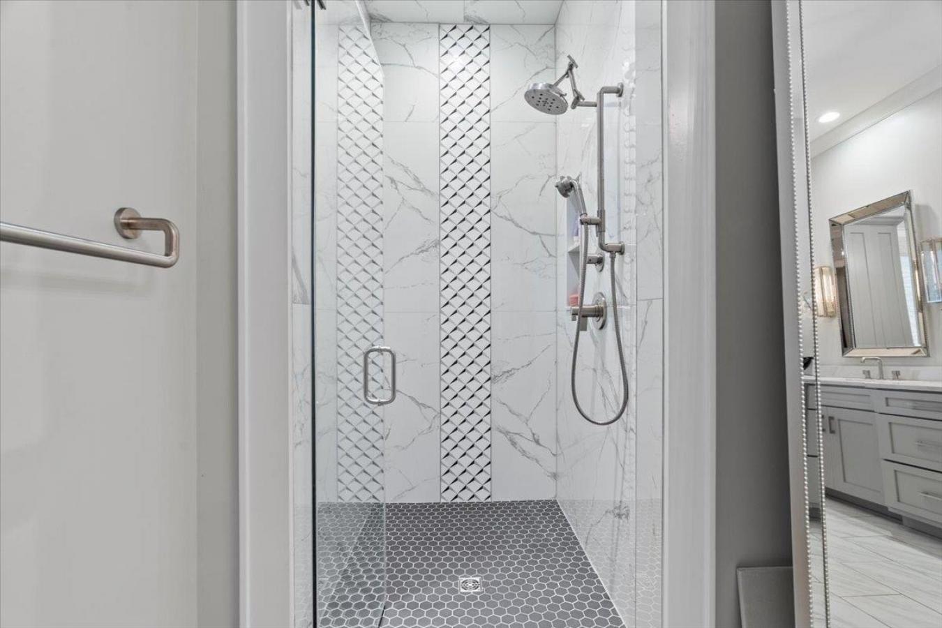 Germantown, Shelby, 38139, United States, 5 Bedrooms Bedrooms, ,5 BathroomsBathrooms,Residential,For Sale,2001583