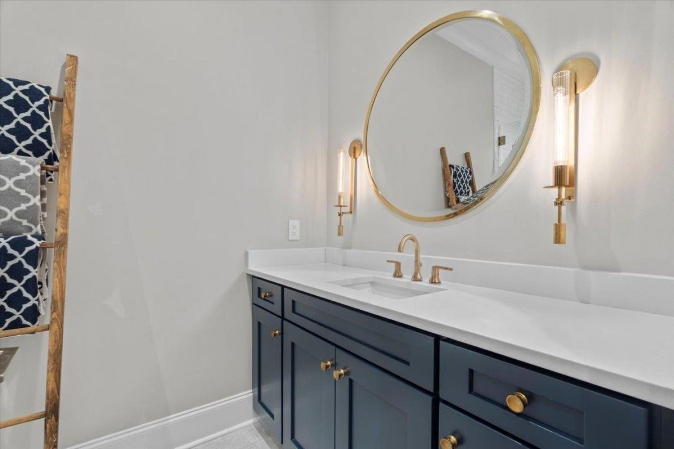 Germantown, Shelby, 38139, United States, 5 Bedrooms Bedrooms, ,5 BathroomsBathrooms,Residential,For Sale,2001583