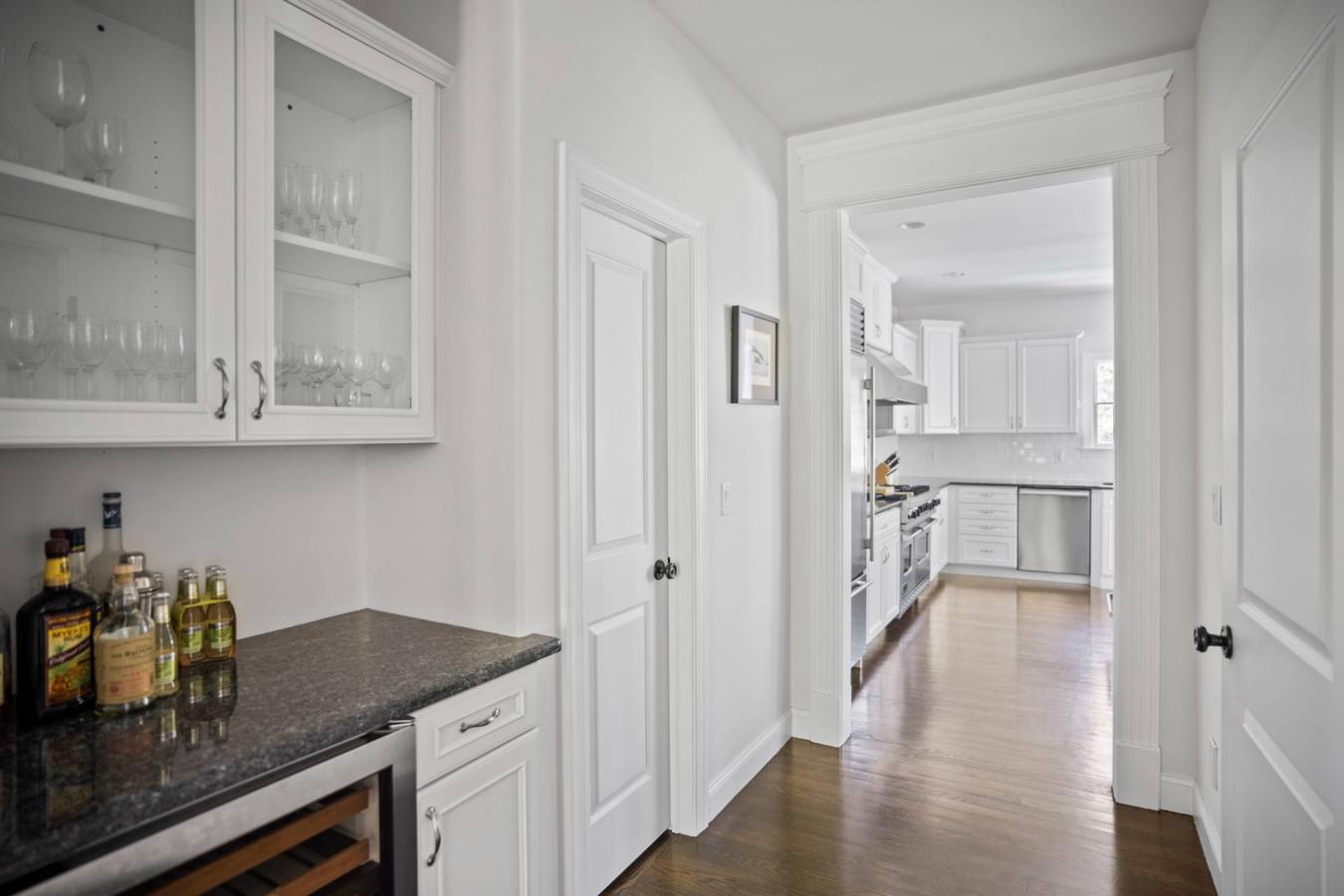 Southampton, New York, 11968, United States, 6 Bedrooms Bedrooms, ,5 BathroomsBathrooms,Residential,For Sale,2001580