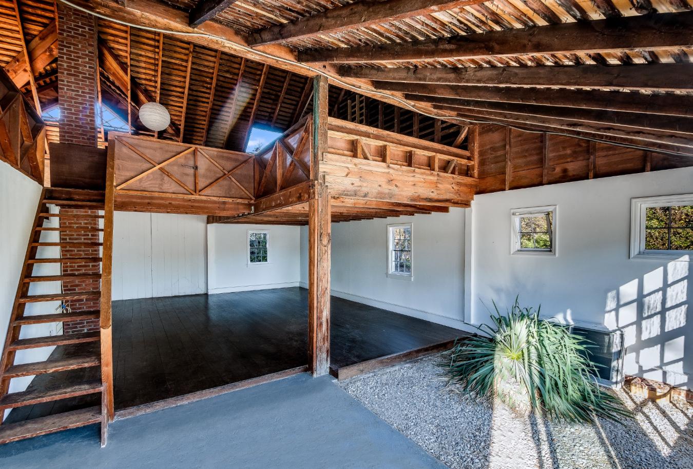 Village of East Hampton, New York, 11937, United States, 1 Bedroom Bedrooms, ,2 BathroomsBathrooms,Residential,For Sale,2001579