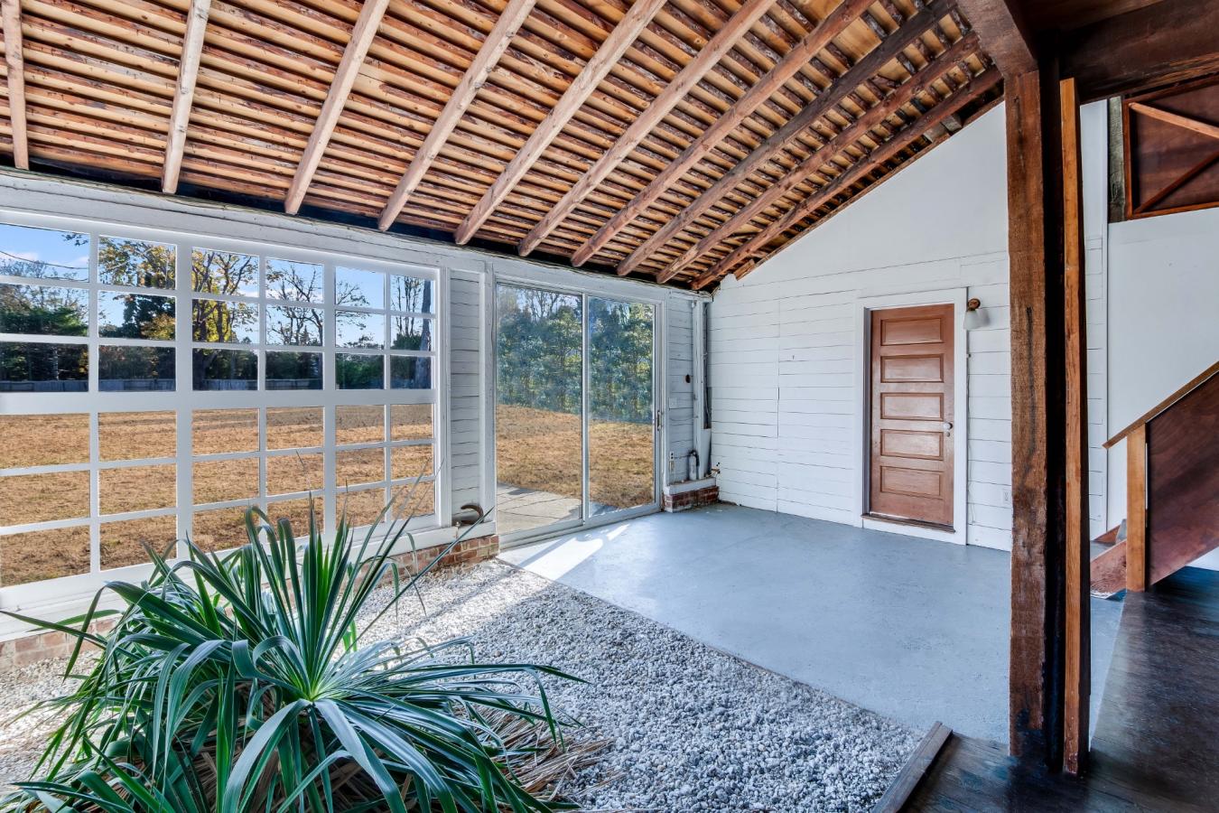 Village of East Hampton, New York, 11937, United States, 1 Bedroom Bedrooms, ,2 BathroomsBathrooms,Residential,For Sale,2001579