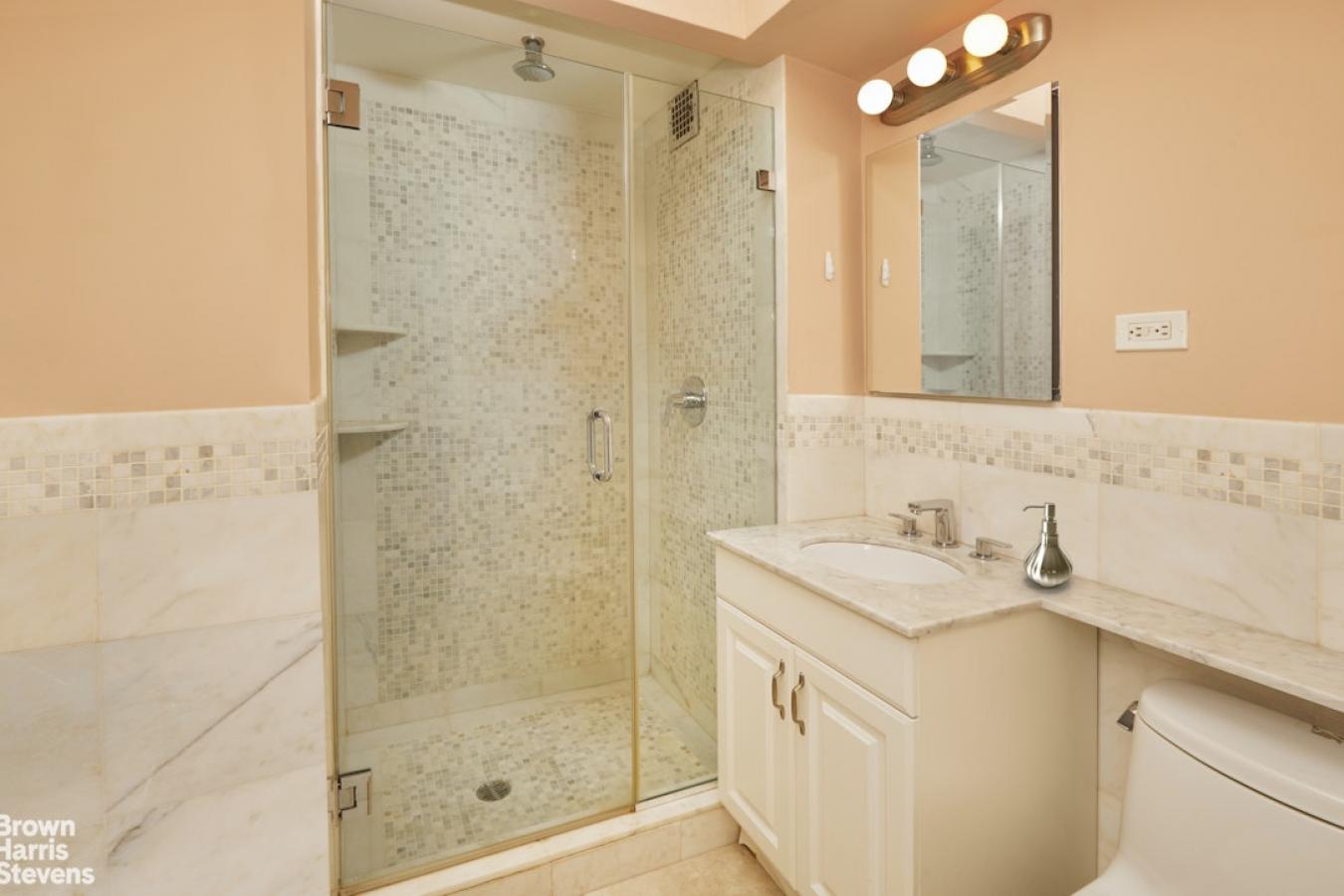 New York, New York, 10075, United States, 2 Bedrooms Bedrooms, ,2 BathroomsBathrooms,Residential,For Sale,2001578