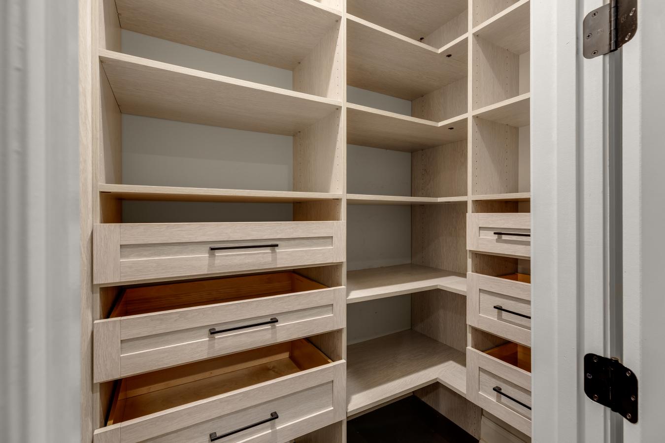 Chesterfield, Missouri, 63017, United States, 4 Bedrooms Bedrooms, ,3 BathroomsBathrooms,Residential,For Sale,2002572