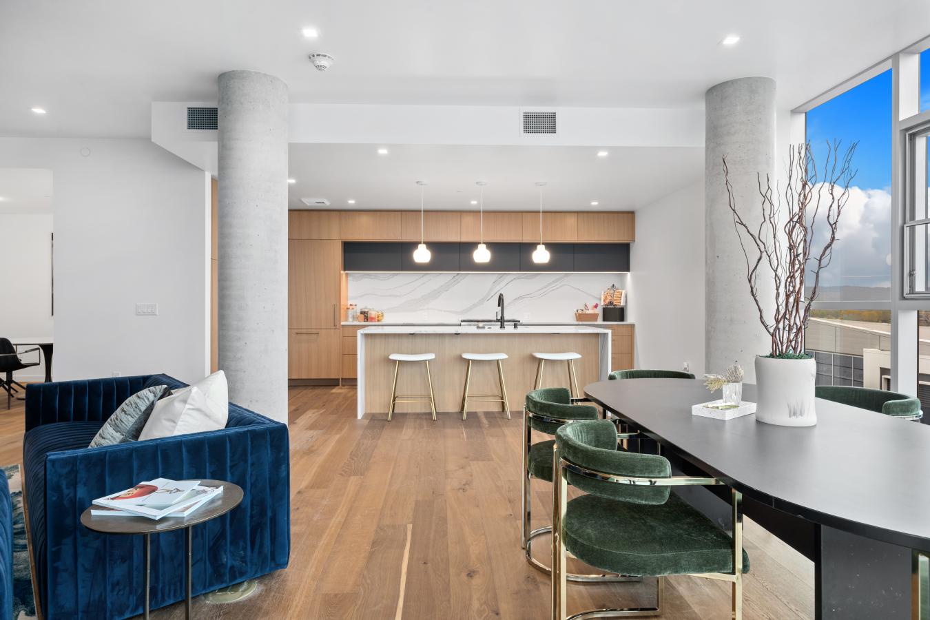 Vancouver, Washington, 98660, United States, 3 Bedrooms Bedrooms, ,3 BathroomsBathrooms,Residential,For Sale,2001576