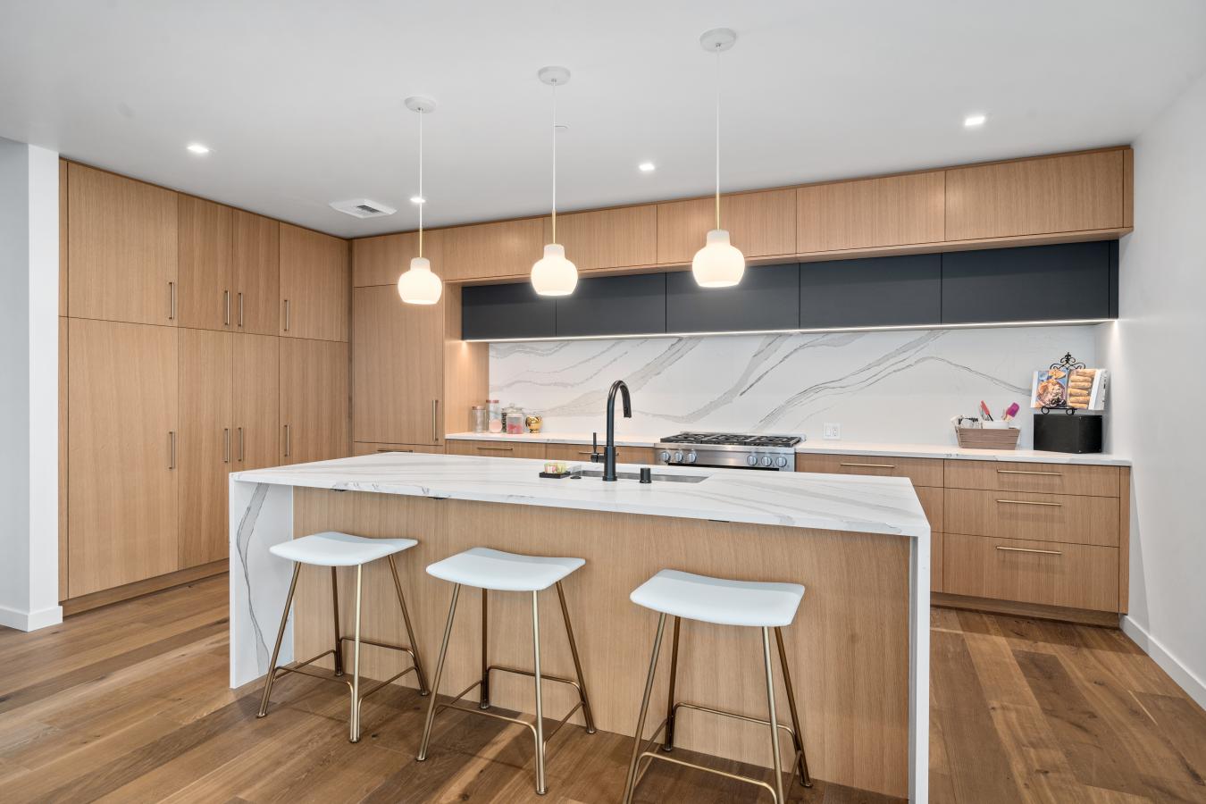 Vancouver, Washington, 98660, United States, 3 Bedrooms Bedrooms, ,3 BathroomsBathrooms,Residential,For Sale,2001576