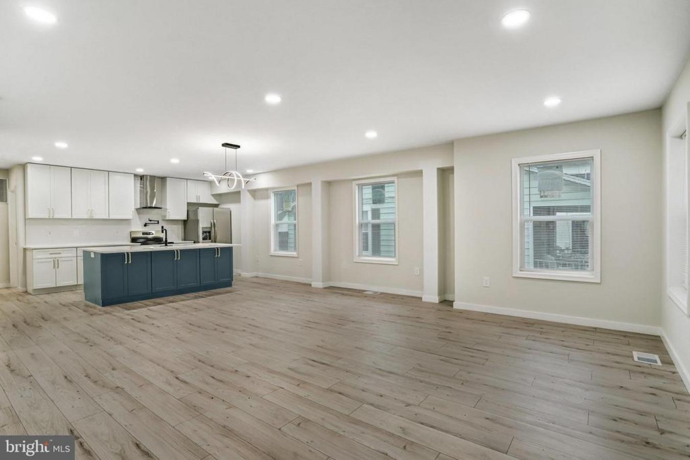 WASHINGTON, WASHINGTON, 20019, United States, ,Residential,For Sale,2002569