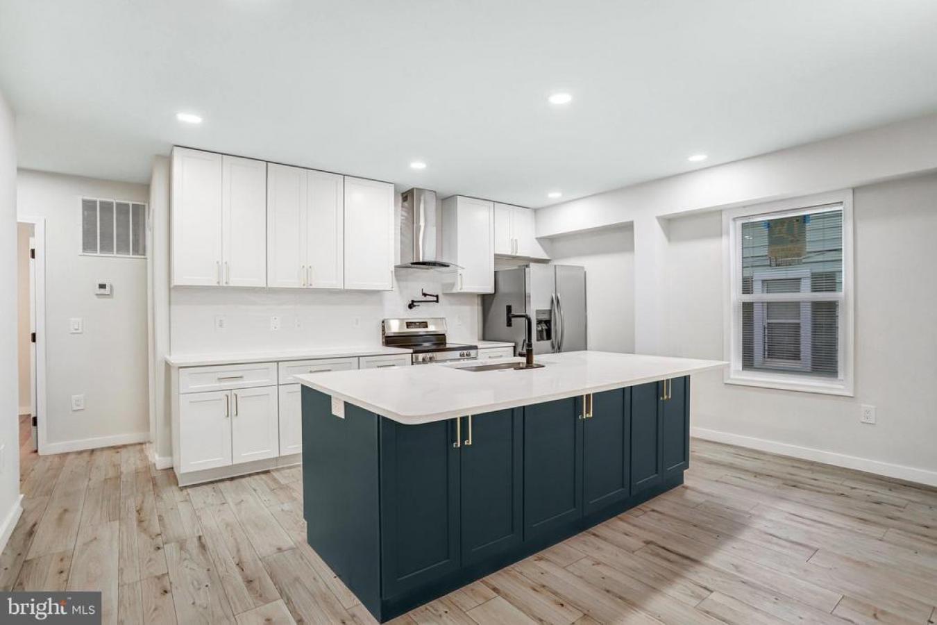 WASHINGTON, WASHINGTON, 20019, United States, ,Residential,For Sale,2002569