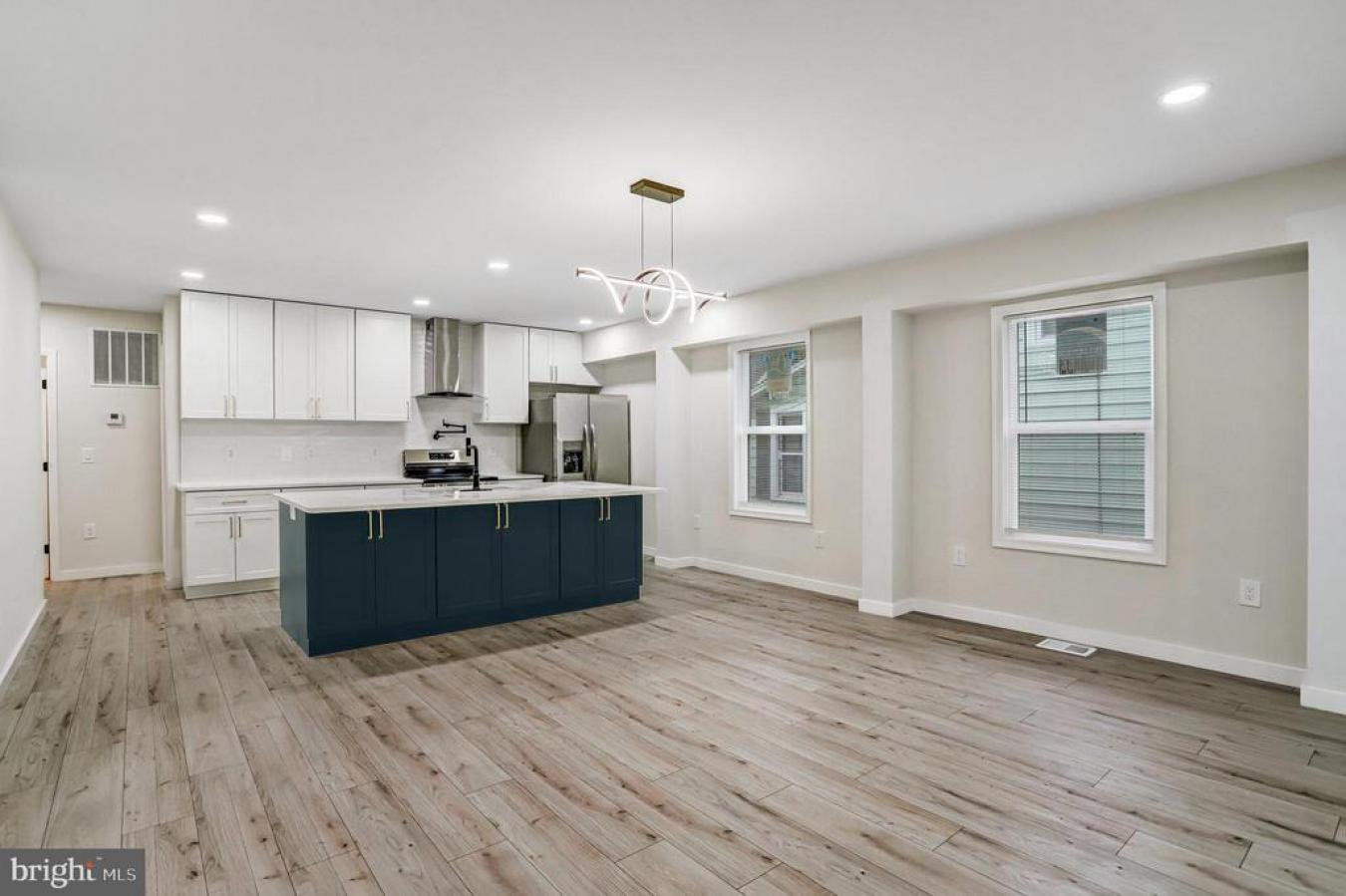 WASHINGTON, WASHINGTON, 20019, United States, ,Residential,For Sale,2002569