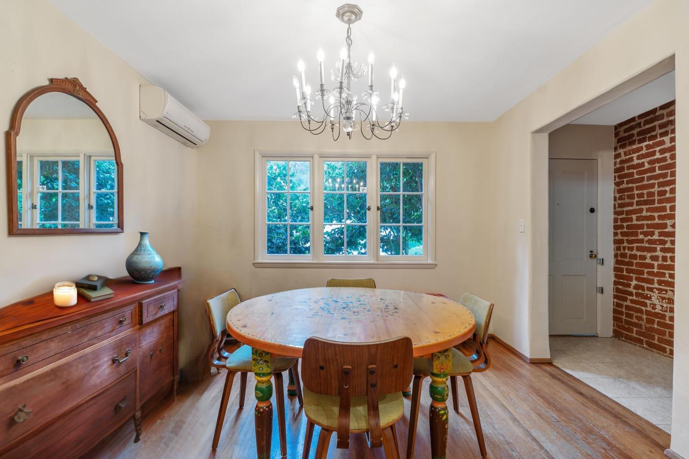 Los Angeles, Los Angeles, 90046, United States, 3 Bedrooms Bedrooms, ,3 BathroomsBathrooms,Residential,For Sale,2002566