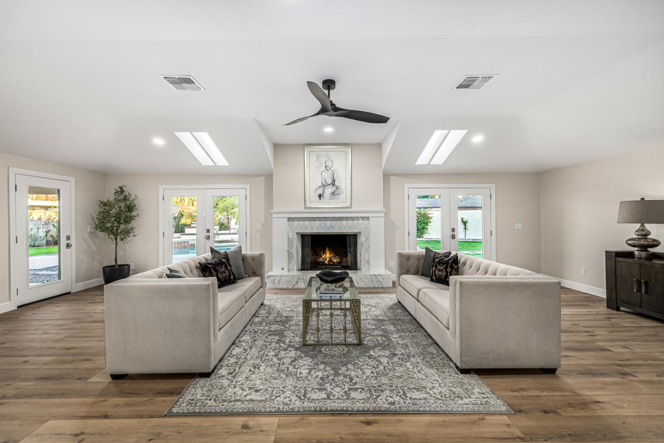 Phoenix, Arizona, 85007, United States, 4 Bedrooms Bedrooms, ,3 BathroomsBathrooms,Residential,For Sale,2001575