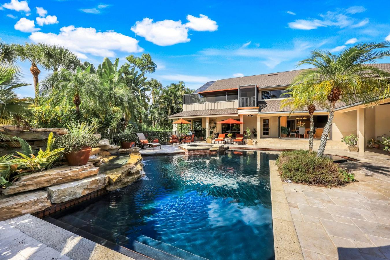 Fort Myers, Florida, 33912, United States, 6 Bedrooms Bedrooms, ,7 BathroomsBathrooms,Residential,For Sale,2001573