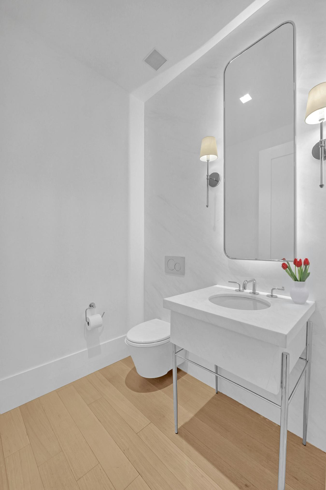 New York, New York, 10028, United States, 3 Bedrooms Bedrooms, ,3 BathroomsBathrooms,Residential,For Sale,2002646