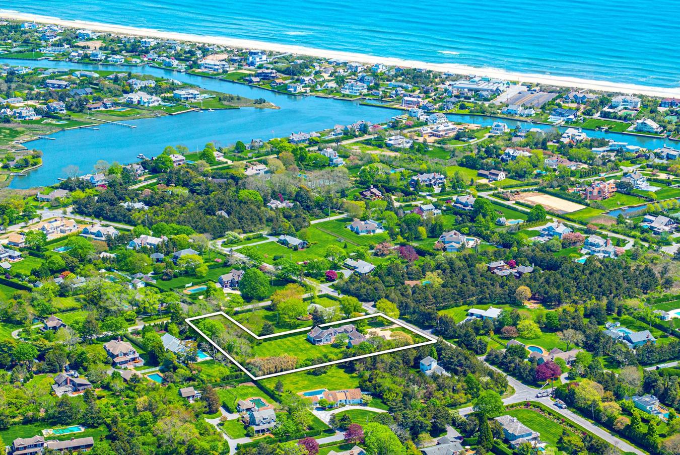 Village of Quogue, New York, 11959, United States, 5 Bedrooms Bedrooms, ,4 BathroomsBathrooms,Residential,For Sale,2002647