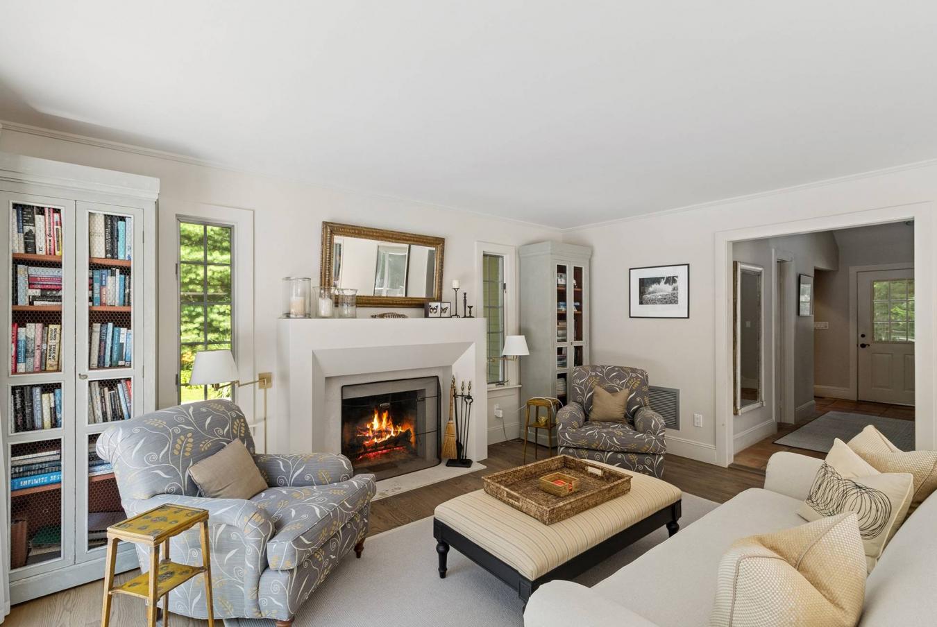 East Hampton, New York, 11937, United States, 3 Bedrooms Bedrooms, ,2 BathroomsBathrooms,Residential,For Sale,2002644