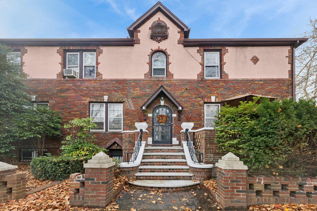 Madison, New York, 11229, United States, 3 Bedrooms Bedrooms, ,3 BathroomsBathrooms,Residential,For Sale,2002645