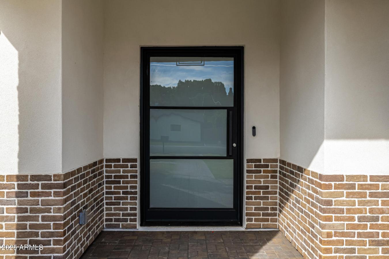 Phoenix, Maricopa, 85018, United States, 4 Bedrooms Bedrooms, ,4 BathroomsBathrooms,Residential,For Sale,2002879