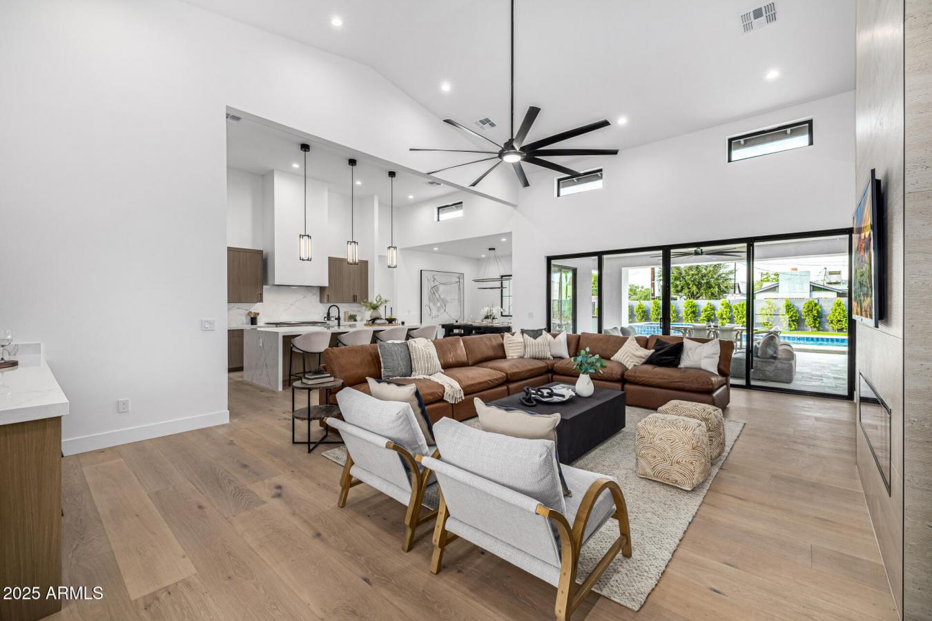 Phoenix, Maricopa, 85018, United States, 4 Bedrooms Bedrooms, ,4 BathroomsBathrooms,Residential,For Sale,2002879