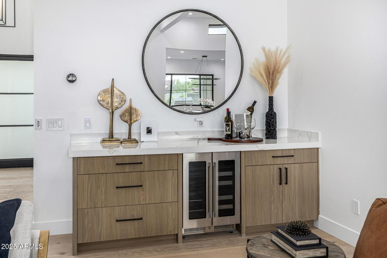 Phoenix, Maricopa, 85018, United States, 4 Bedrooms Bedrooms, ,4 BathroomsBathrooms,Residential,For Sale,2002879