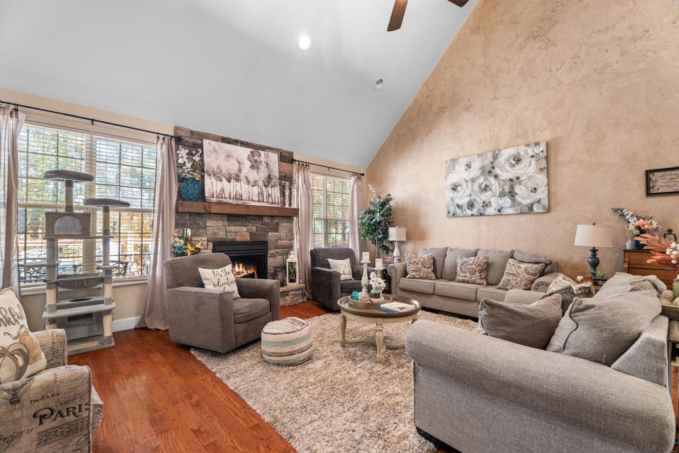 Ridgedale, Taney, 65737, United States, 3 Bedrooms Bedrooms, ,3 BathroomsBathrooms,Residential,For Sale,2003865