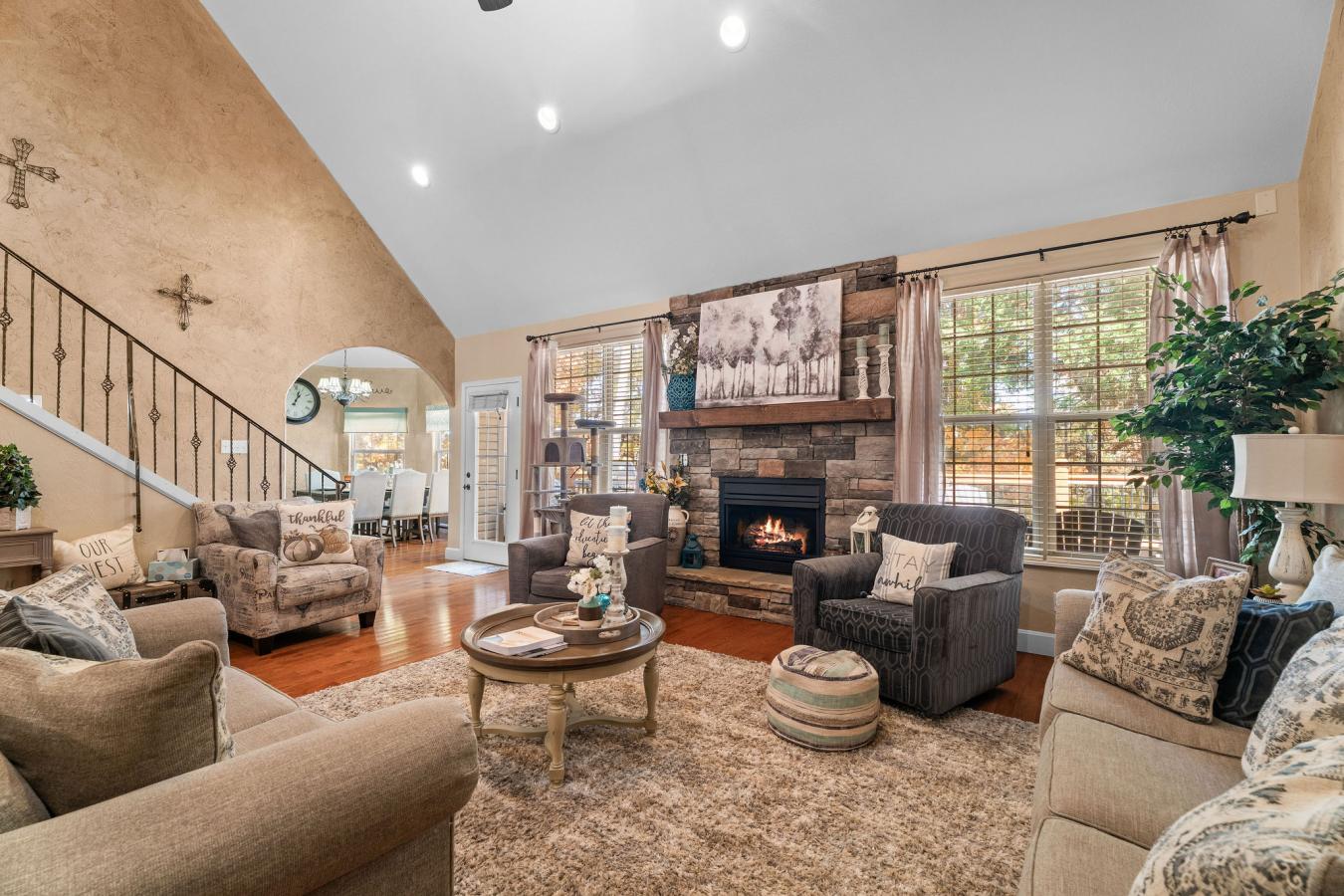 Ridgedale, Taney, 65737, United States, 3 Bedrooms Bedrooms, ,3 BathroomsBathrooms,Residential,For Sale,2003865