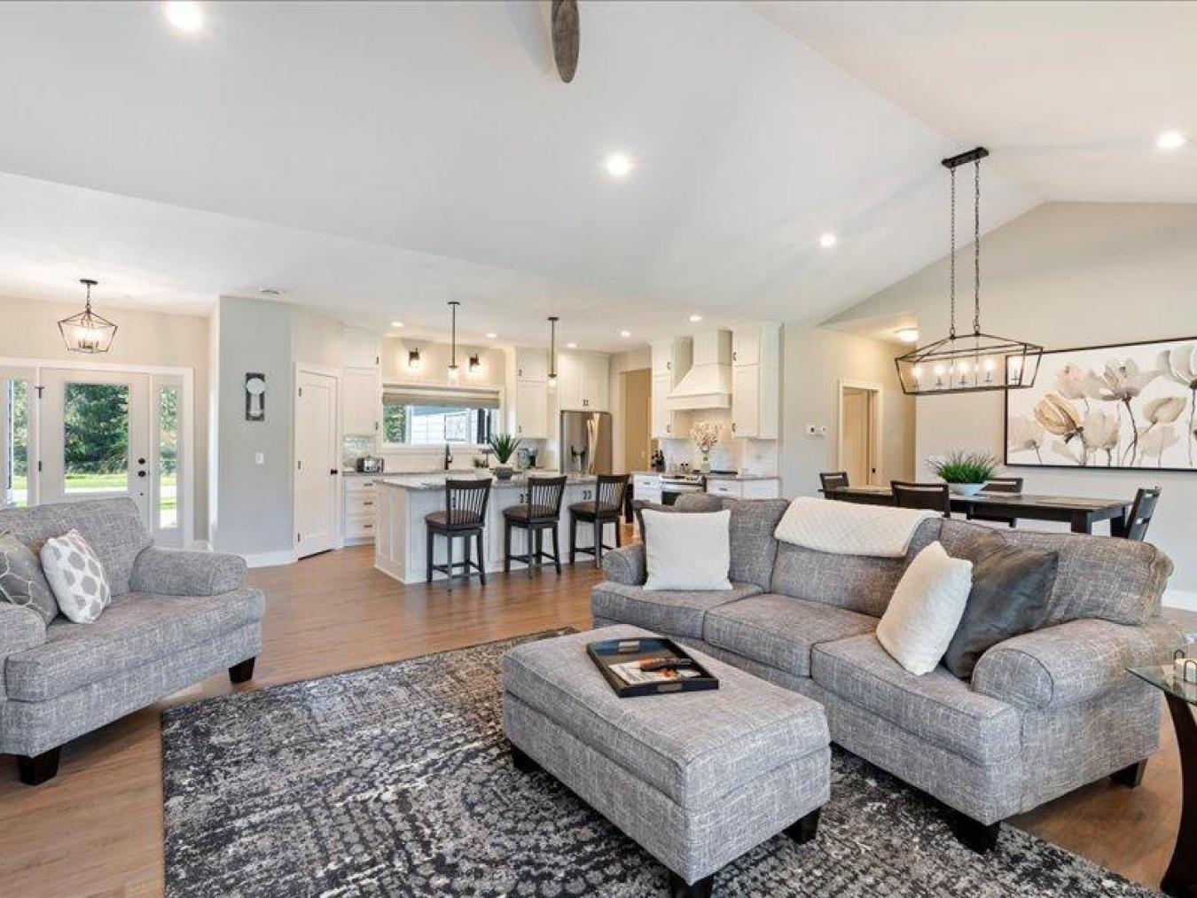 East Gull Lake, Cass, 56401, United States, 3 Bedrooms Bedrooms, ,2 BathroomsBathrooms,Residential,For Sale,2003862