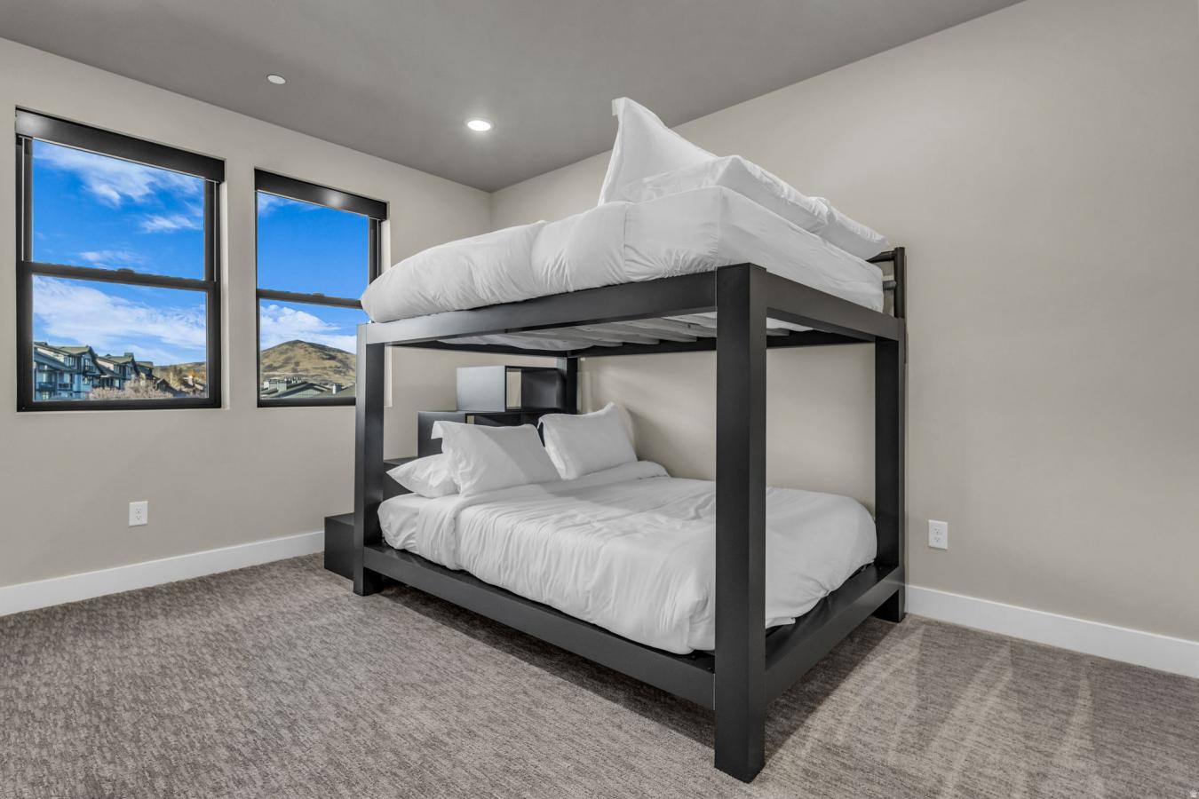 Heber City, Wasatch, 84032, United States, 3 Bedrooms Bedrooms, ,2 BathroomsBathrooms,Residential,For Sale,2003852