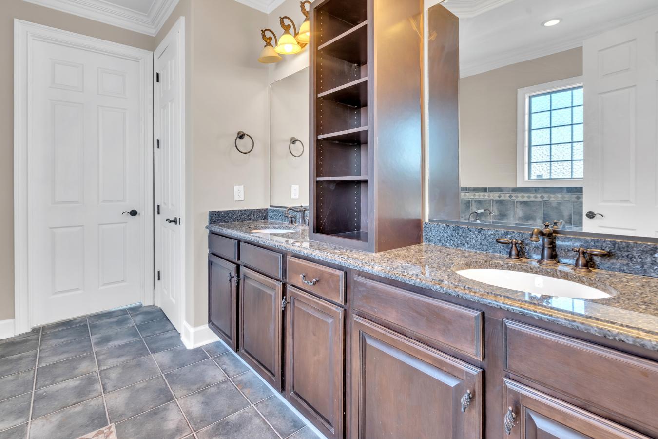 Belhaven, Beaufort, 27810, United States, 4 Bedrooms Bedrooms, ,3 BathroomsBathrooms,Residential,For Sale,2003850