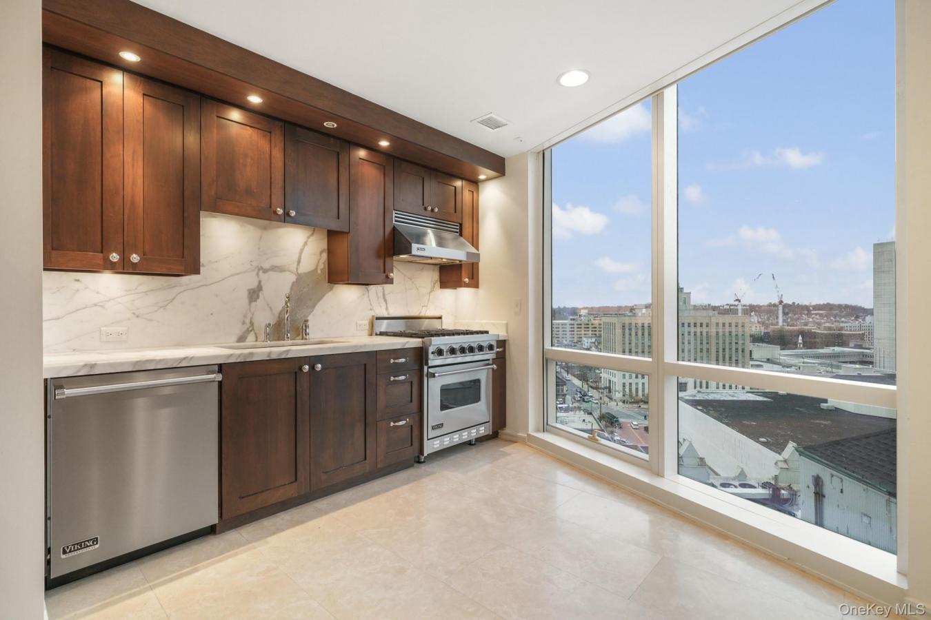 White Plains, Westchester County, 10601, United States, 2 Bedrooms Bedrooms, ,2 BathroomsBathrooms,Residential,For Sale,2003849