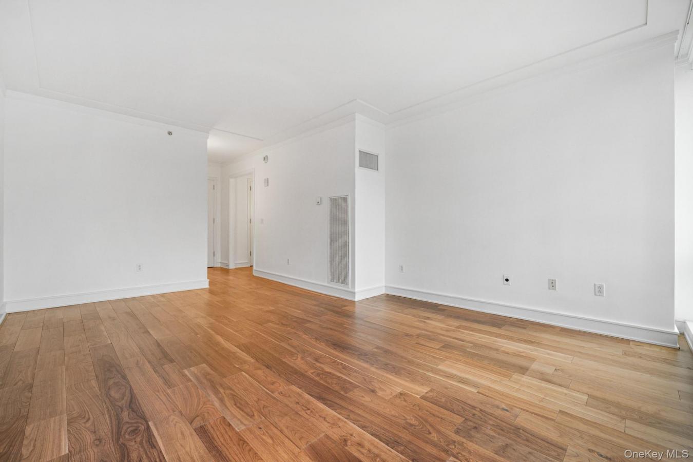 White Plains, Westchester County, 10601, United States, 2 Bedrooms Bedrooms, ,2 BathroomsBathrooms,Residential,For Sale,2003849