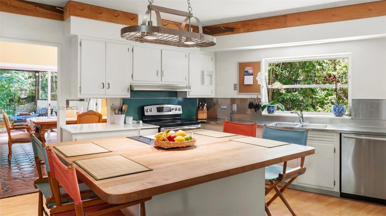 Miami, Florida, 33133, United States, ,Residential,For Sale,2003847