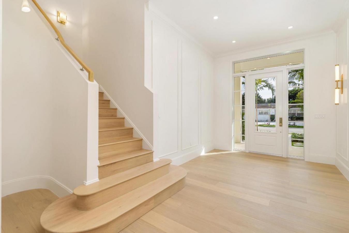 West Palm Beach, Florida, 33405, United States, 5 Bedrooms Bedrooms, ,5 BathroomsBathrooms,Residential,For Sale,2003846