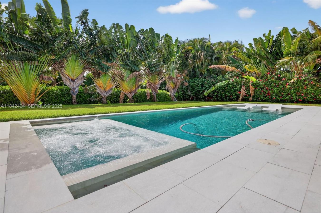 Hallandale, Florida, 33009, United States, 5 Bedrooms Bedrooms, ,4 BathroomsBathrooms,Residential,For Sale,2003845