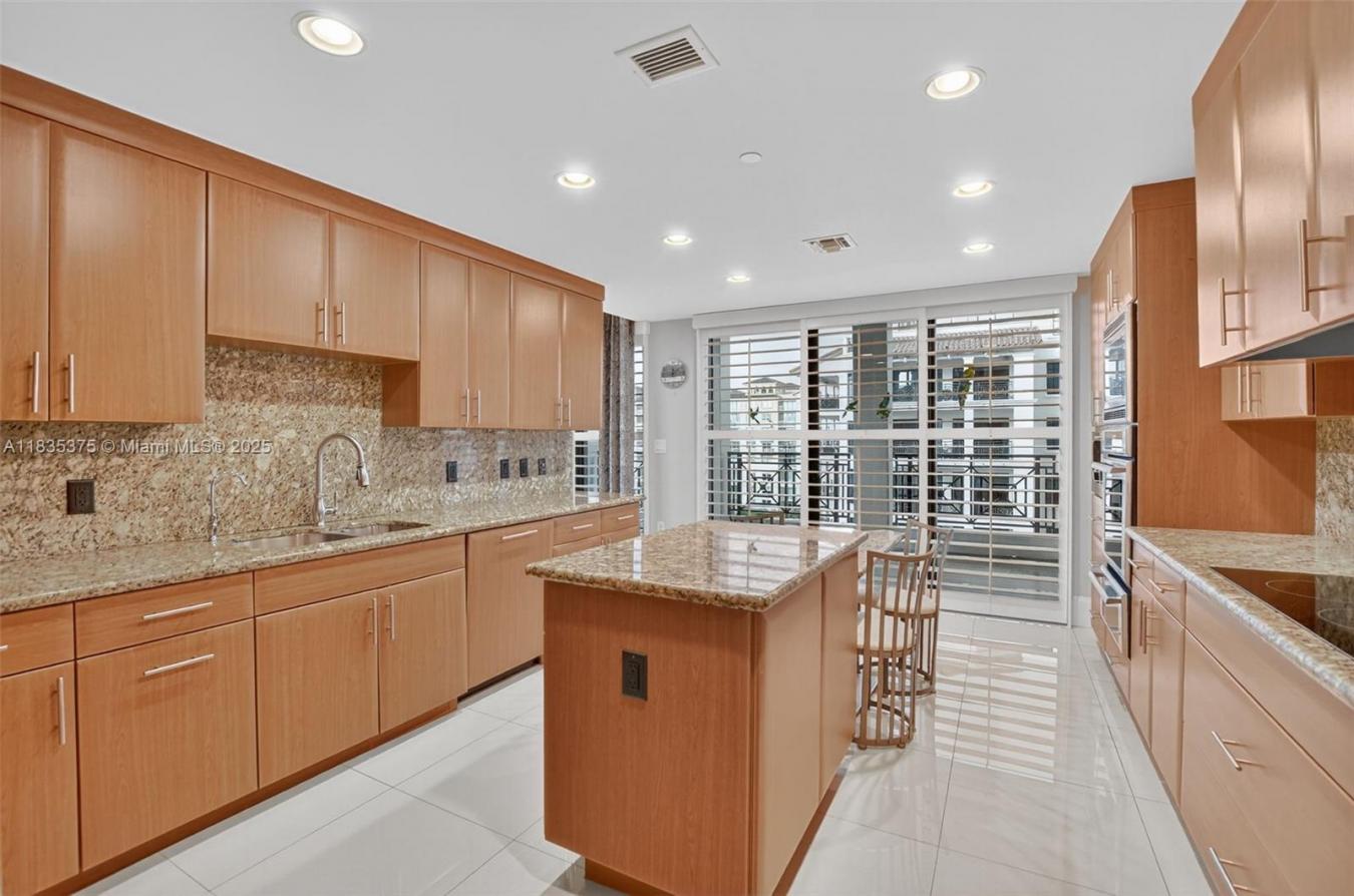 Boca Raton, Florida, 33432, United States, 3 Bedrooms Bedrooms, ,3 BathroomsBathrooms,Residential,For Sale,2003842