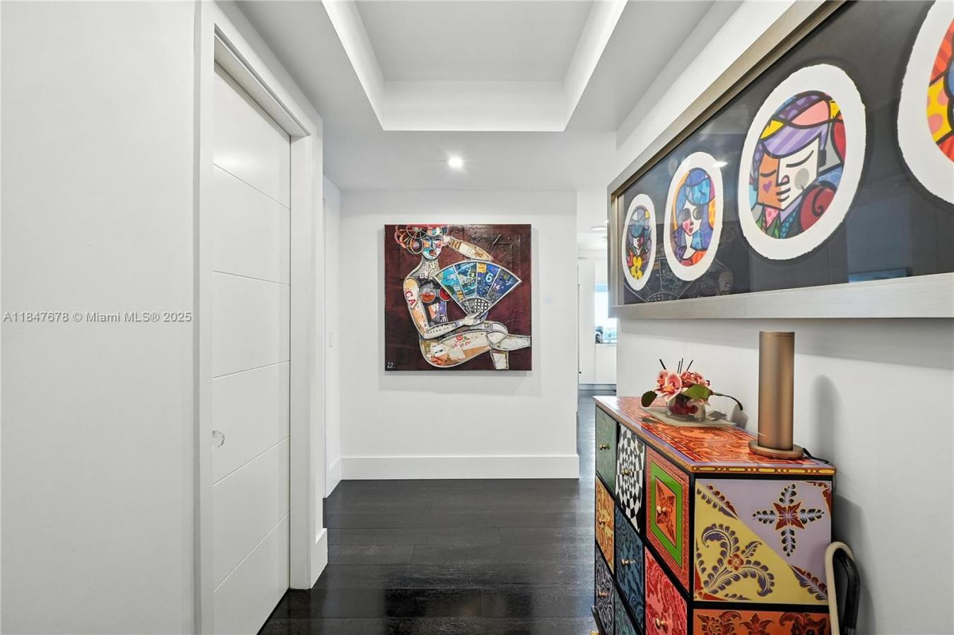 Miami, Florida, 33131, United States, 2 Bedrooms Bedrooms, ,2 BathroomsBathrooms,Residential,For Sale,2003841