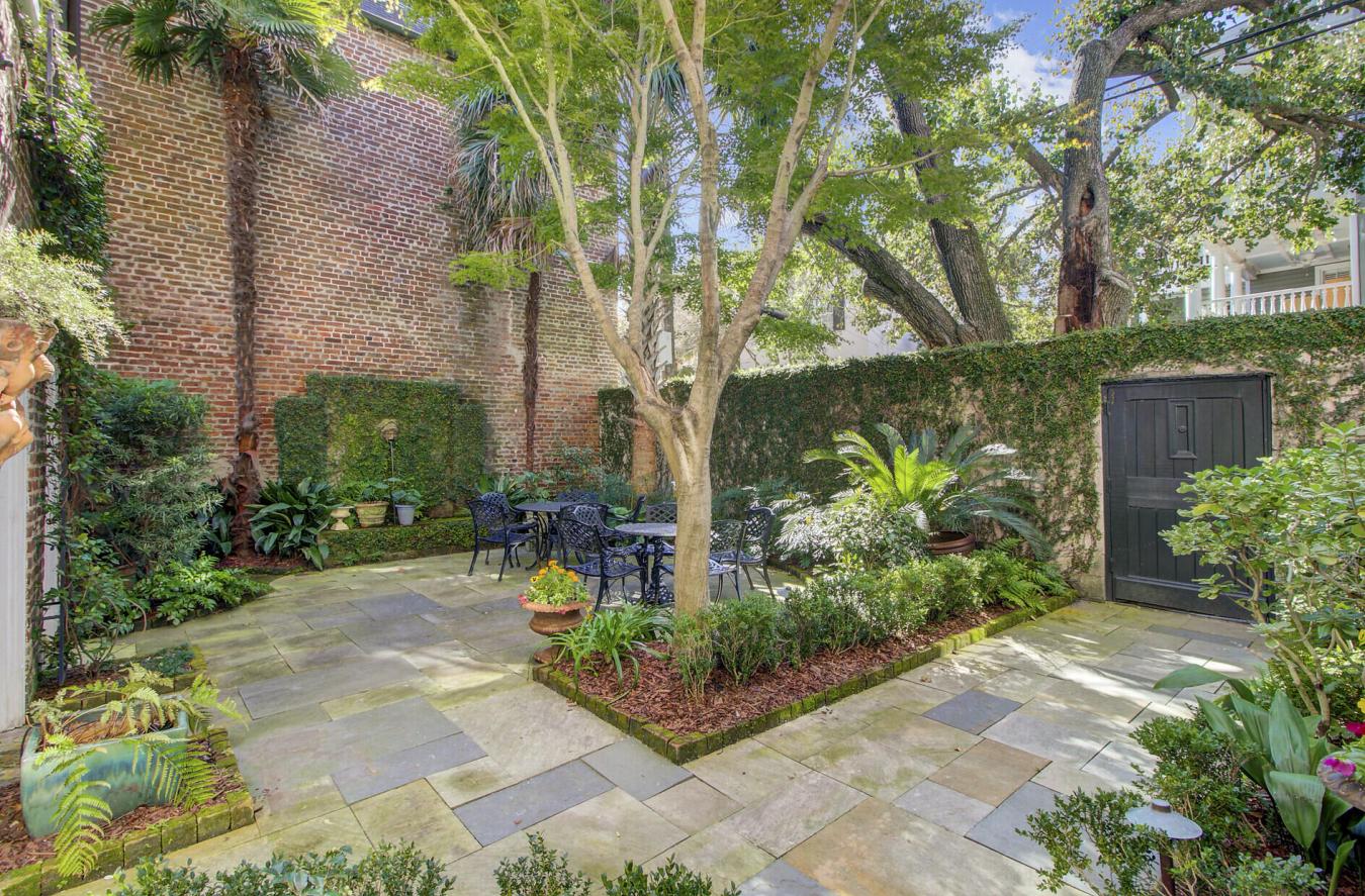 Charleston, Charleston, 29401, United States, 4 Bedrooms Bedrooms, ,2 BathroomsBathrooms,Residential,For Sale,2003838