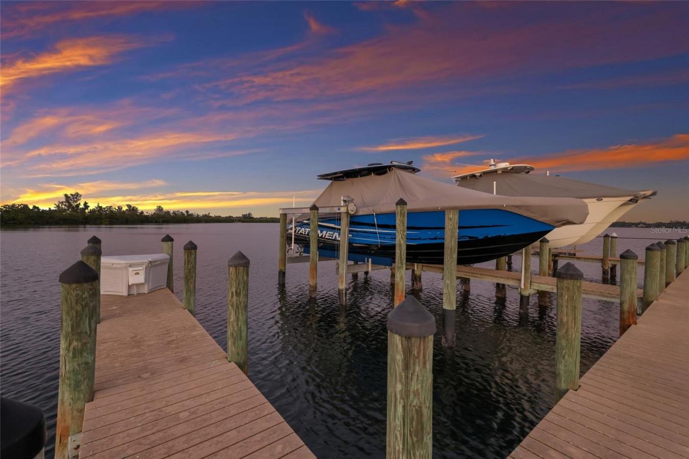 BRADENTON, Florida, 34209, United States, 3 Bedrooms Bedrooms, ,4 BathroomsBathrooms,Residential,For Sale,2003837