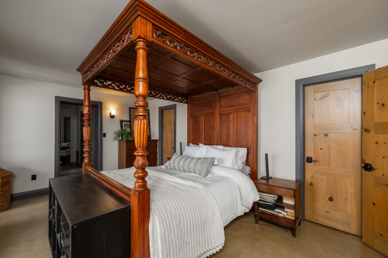 Grey Highlands, Grey, N4L 1W6, Canada, 4 Bedrooms Bedrooms, ,2 BathroomsBathrooms,Residential,For Sale,2003836