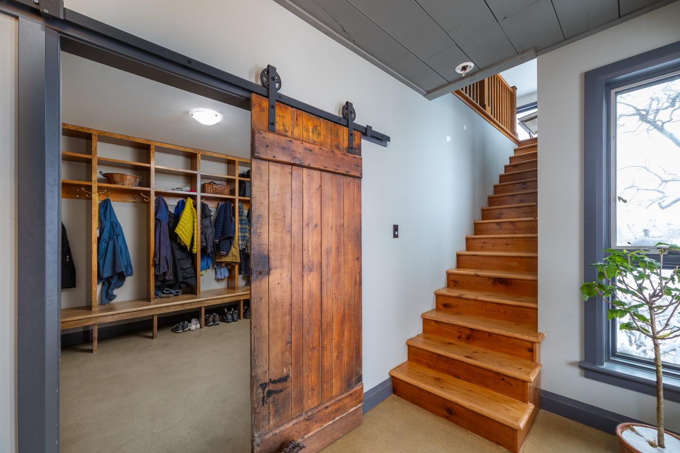 Grey Highlands, Grey, N4L 1W6, Canada, 4 Bedrooms Bedrooms, ,2 BathroomsBathrooms,Residential,For Sale,2003836