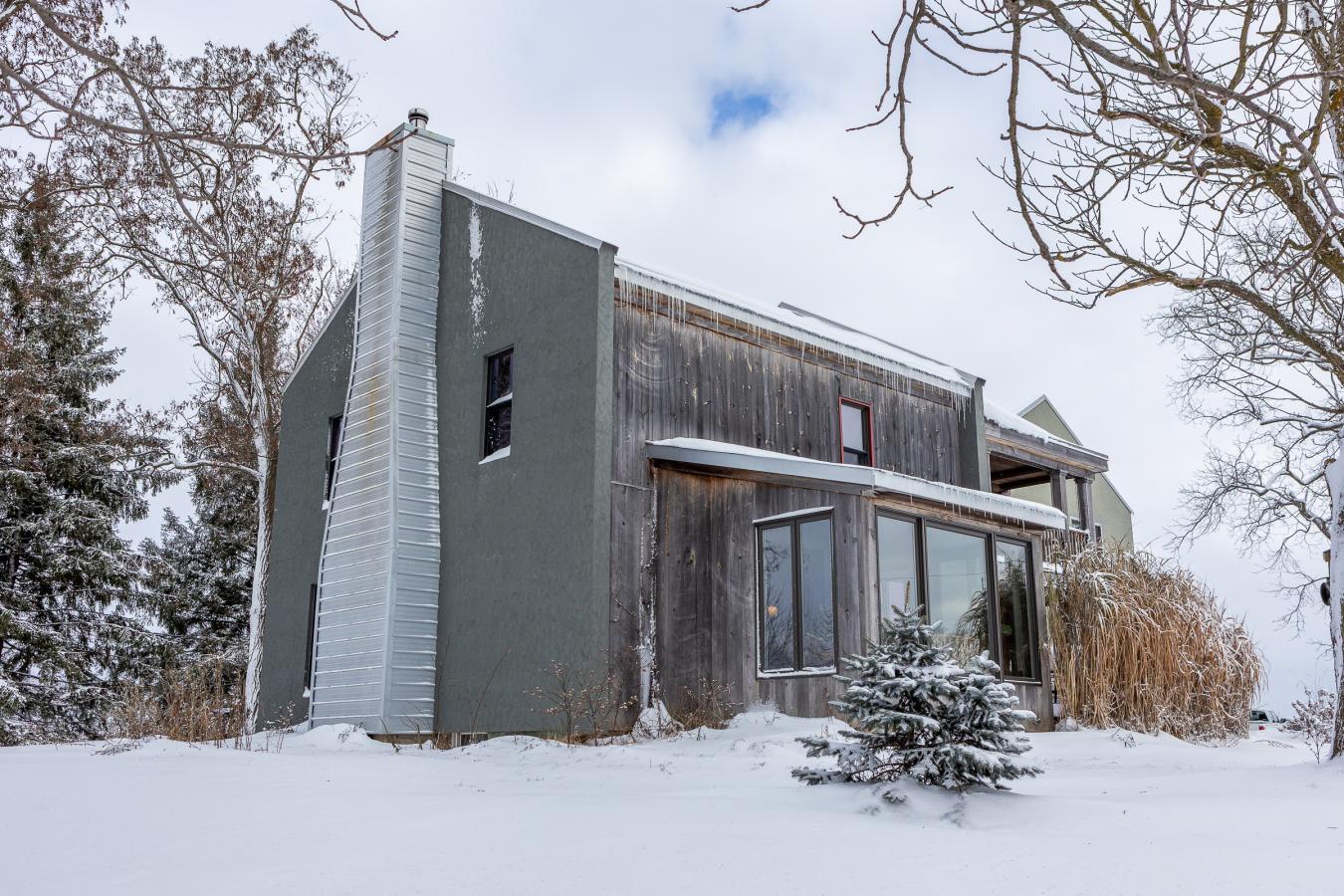 Grey Highlands, Grey, N4L 1W6, Canada, 4 Bedrooms Bedrooms, ,2 BathroomsBathrooms,Residential,For Sale,2003836