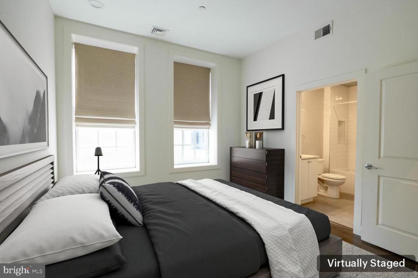 PHILADELPHIA, PHILADELPHIA-PA, 19106, United States, 2 Bedrooms Bedrooms, ,2 BathroomsBathrooms,Residential,For Sale,2003831