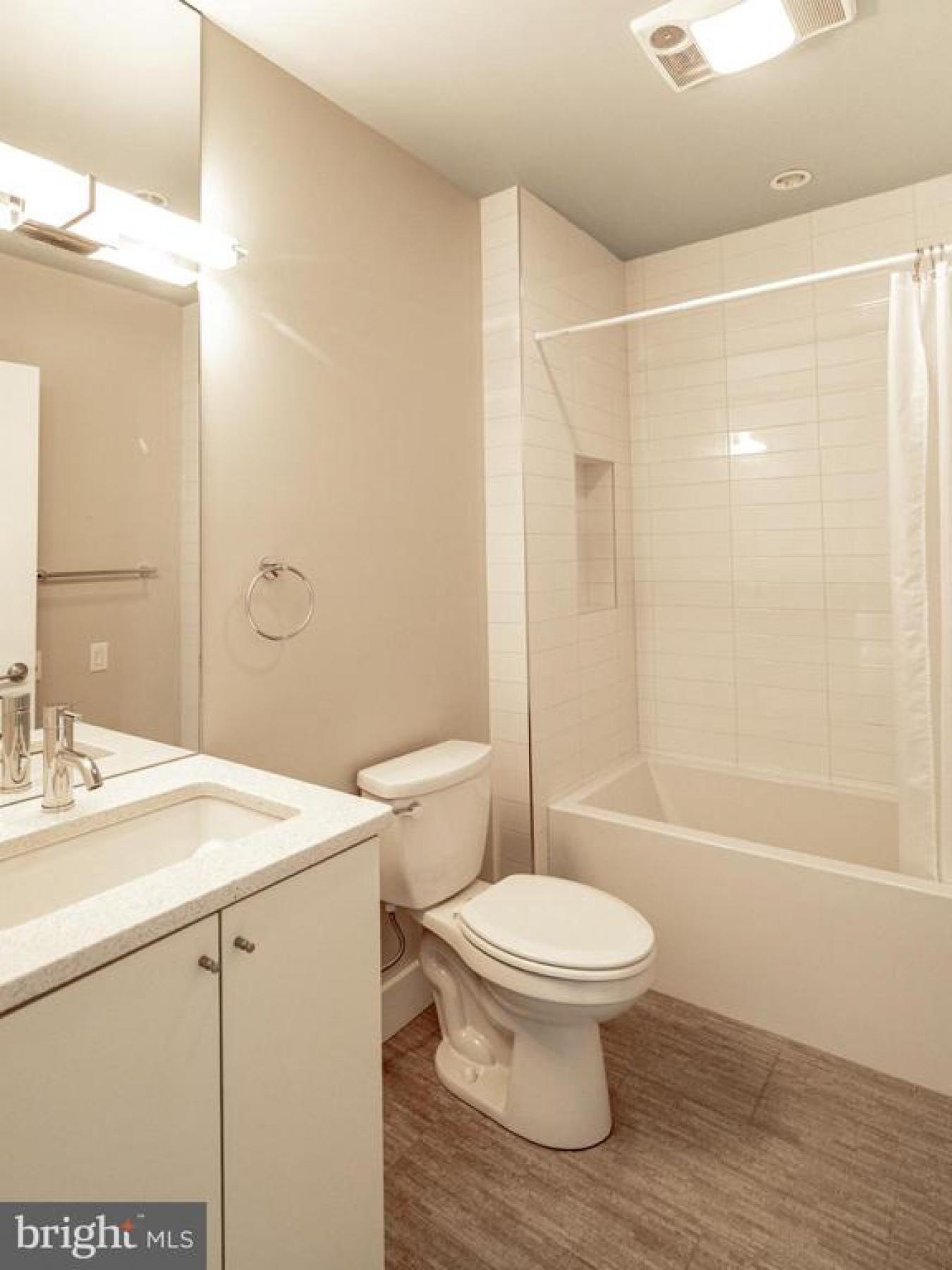 PHILADELPHIA, PHILADELPHIA-PA, 19106, United States, 2 Bedrooms Bedrooms, ,2 BathroomsBathrooms,Residential,For Sale,2003831