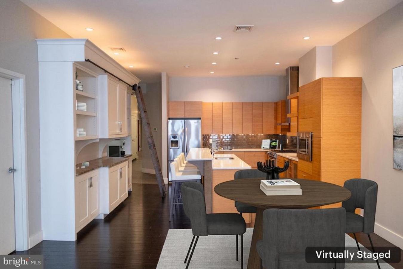 PHILADELPHIA, PHILADELPHIA-PA, 19106, United States, 2 Bedrooms Bedrooms, ,2 BathroomsBathrooms,Residential,For Sale,2003831