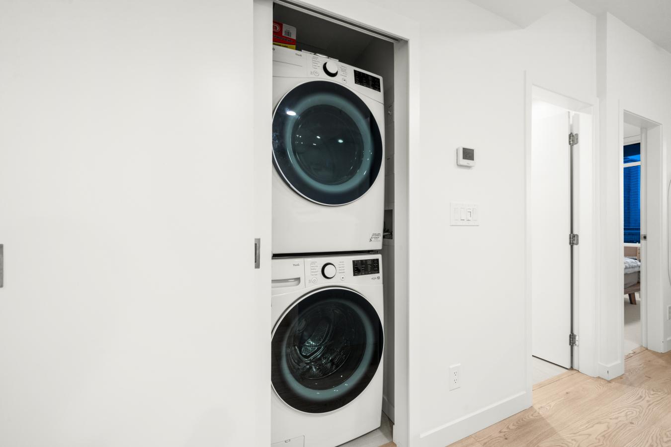 Burnaby, CANADA, V5C 0N4, Canada, 1 Bedroom Bedrooms, ,1 BathroomBathrooms,Residential,For Sale,2003827