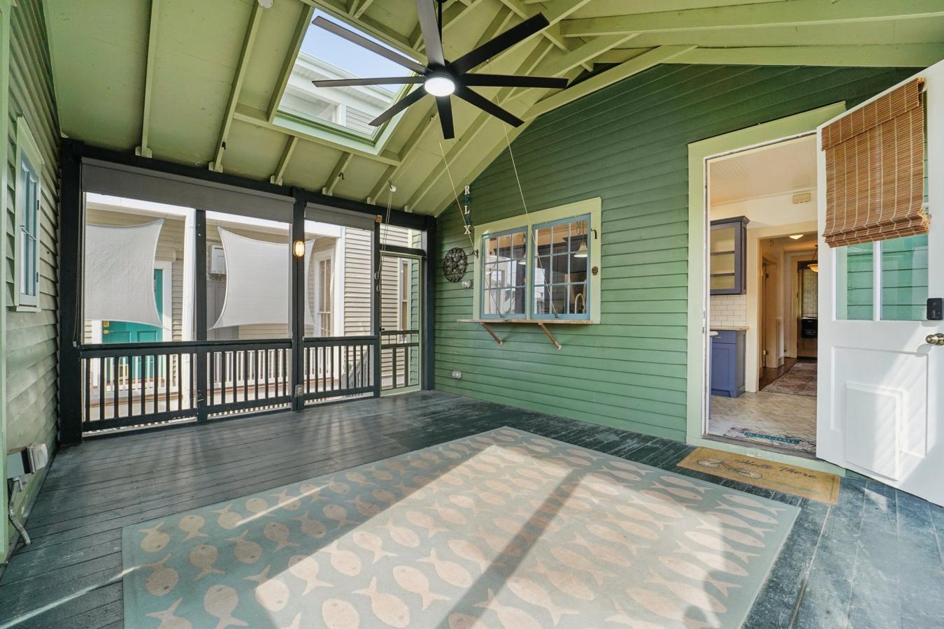 Galveston, Galveston, 77550, United States, 5 Bedrooms Bedrooms, ,3 BathroomsBathrooms,Residential,For Sale,2003825